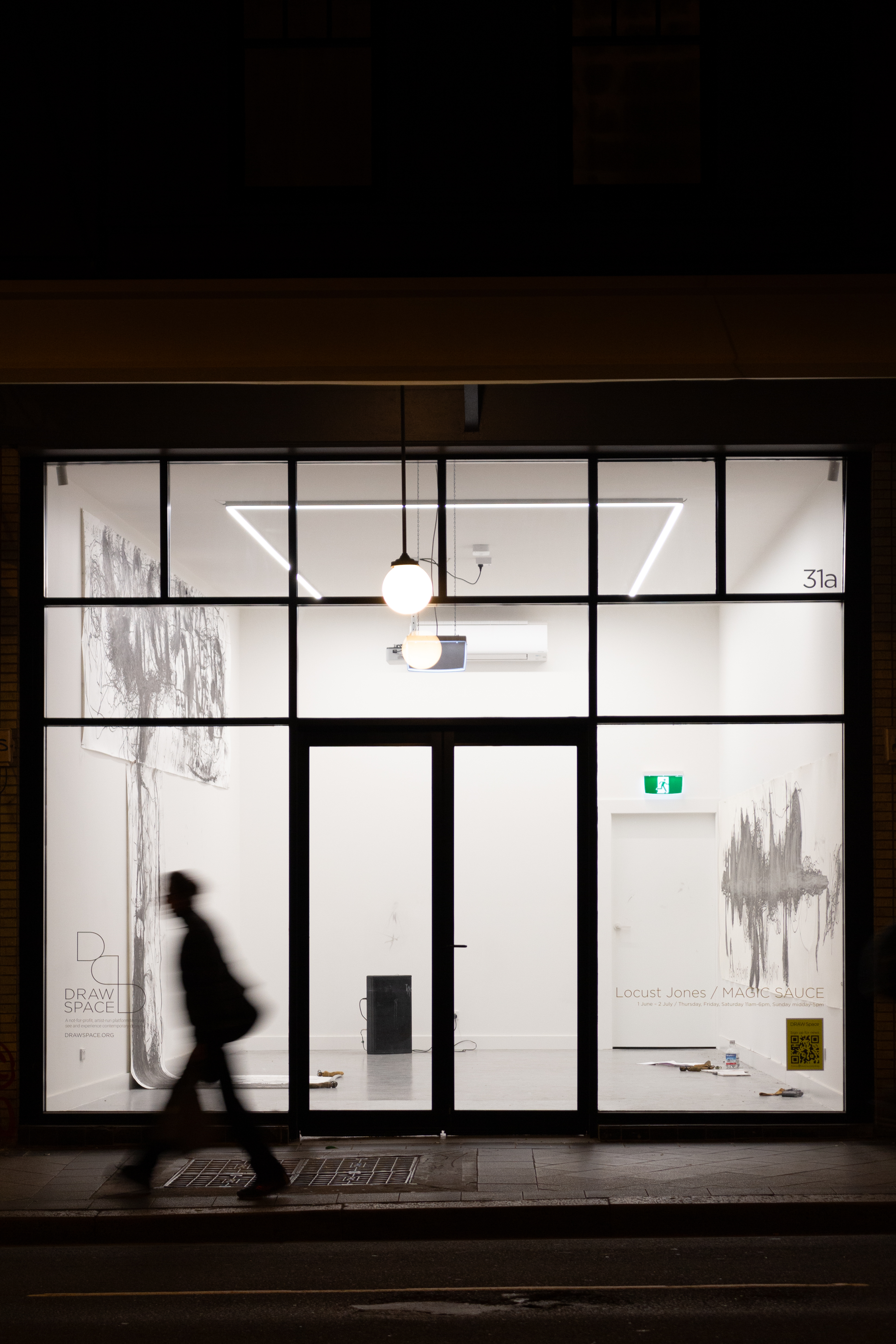 MAGIC SAUCE night view